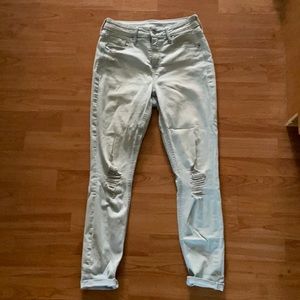 Women’s size 2 ripped jeans